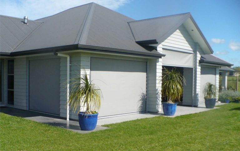 Ziptrak outdoor blinds